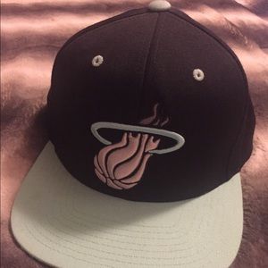 Mitchell & Ness Miami Heat SnapBack hat
